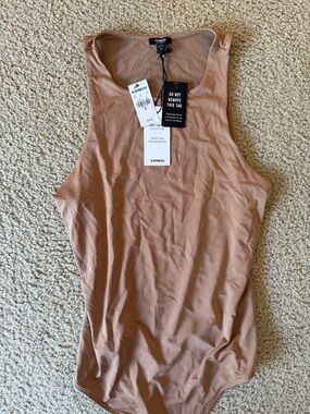 Express Sleeveless Scoop-Neck Bodysuit - Mauve